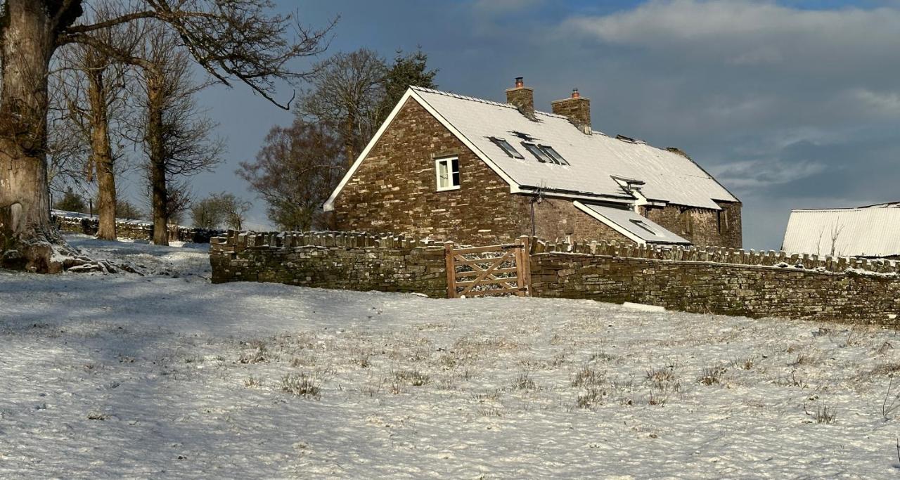 فيلا Pant Llwyd Farm Llangynidr المظهر الخارجي الصورة