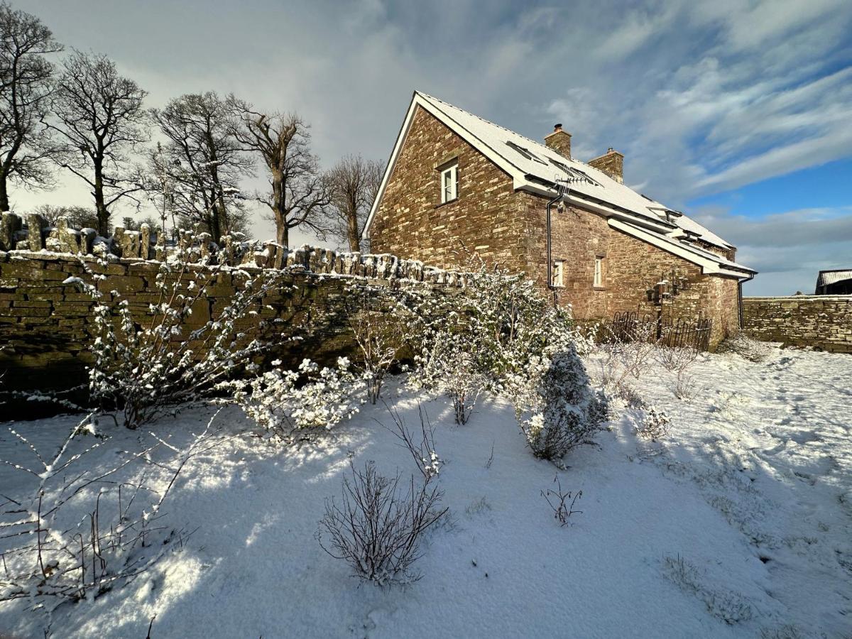 فيلا Pant Llwyd Farm Llangynidr المظهر الخارجي الصورة